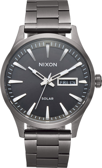 Nixon Montre en acier inoxydable solaire Sentry - Homme