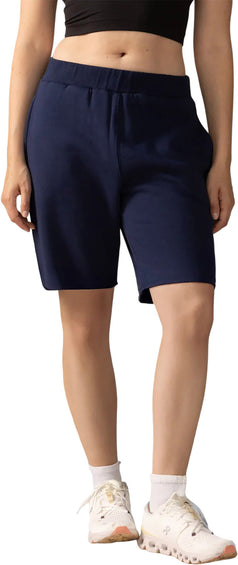 Rose Boreal Le short oversize mi‑taille 7″ en molleton - Femme